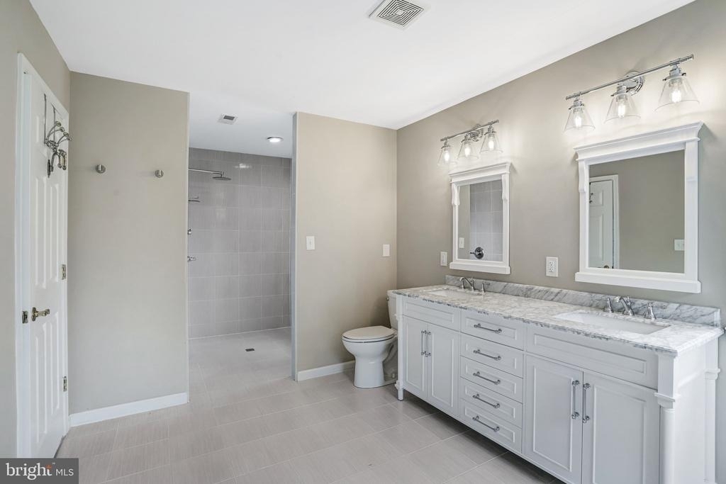 20391 Tilberg Street - Photo 54