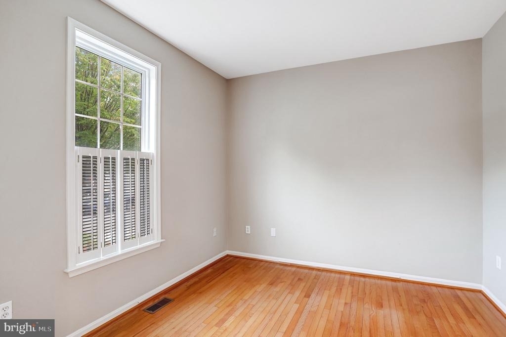 20391 Tilberg Street - Photo 11