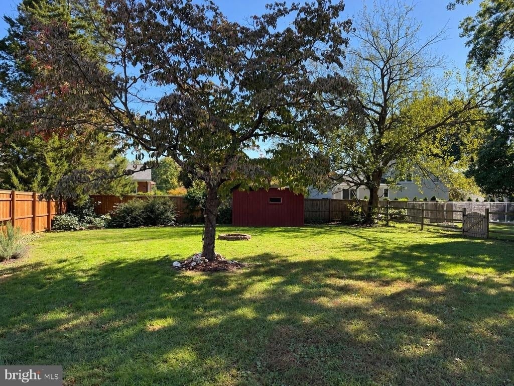 6813 Smithway Drive - Photo 17