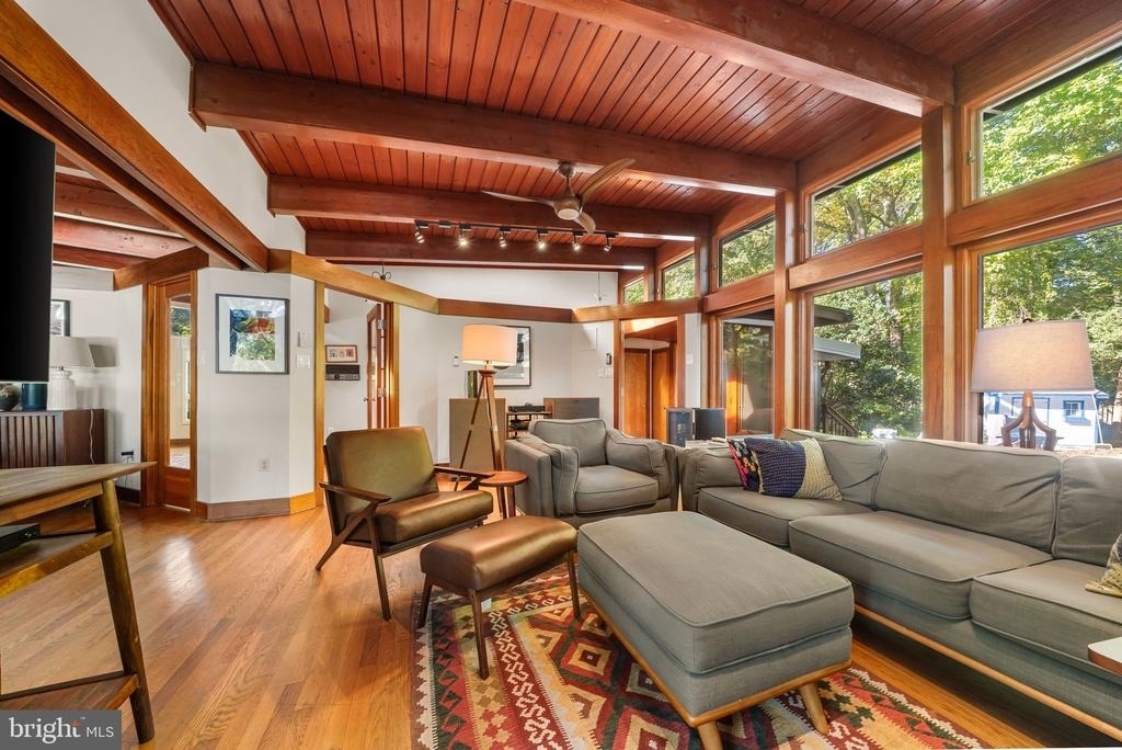 3320 Grass Hill Terrace - Photo 8