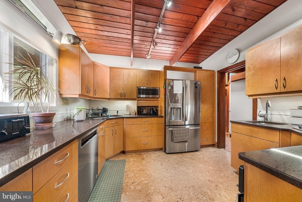 3320 Grass Hill Terrace - Photo 4