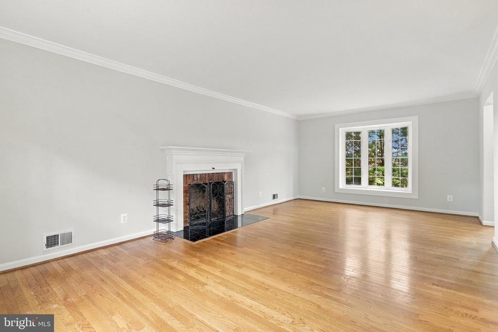 8614 Vernon Avenue - Photo 6