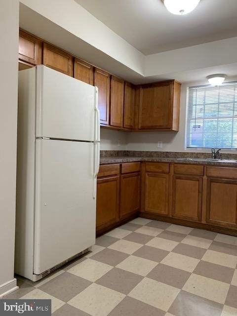 1005 Myrick Street - Photo 14
