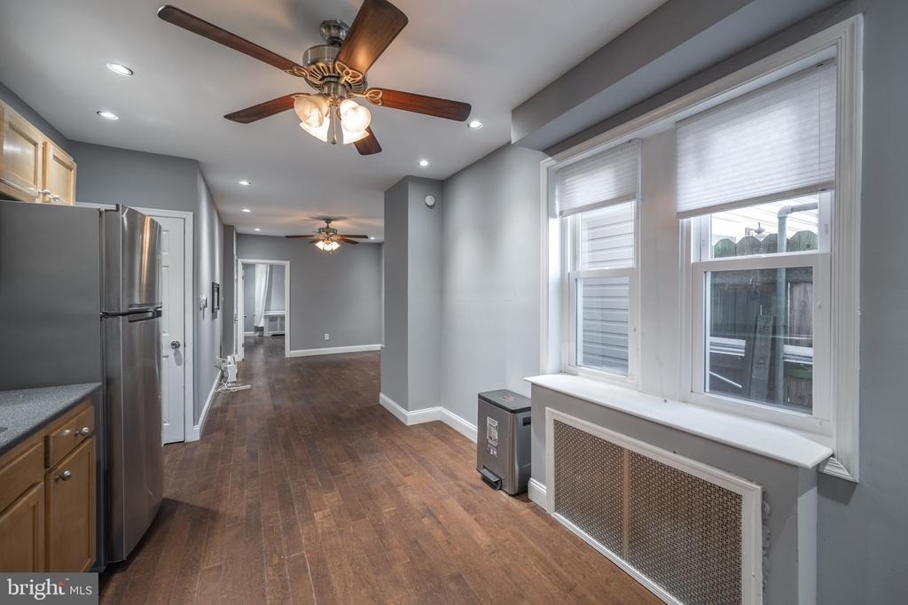 2635 E Somerset Street - Photo 6