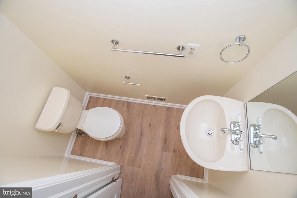 1262 Oxford Circle - Photo 7