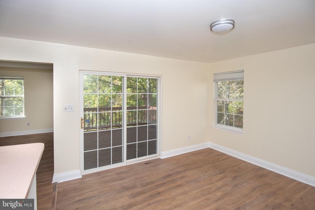 1262 Oxford Circle - Photo 11