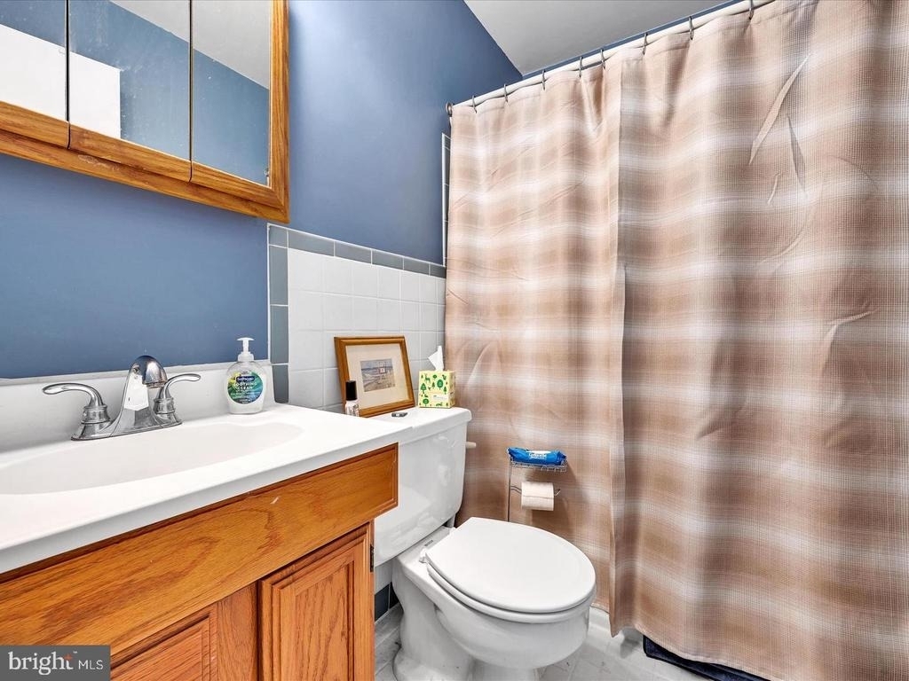 212 Saratoga Court - Photo 19