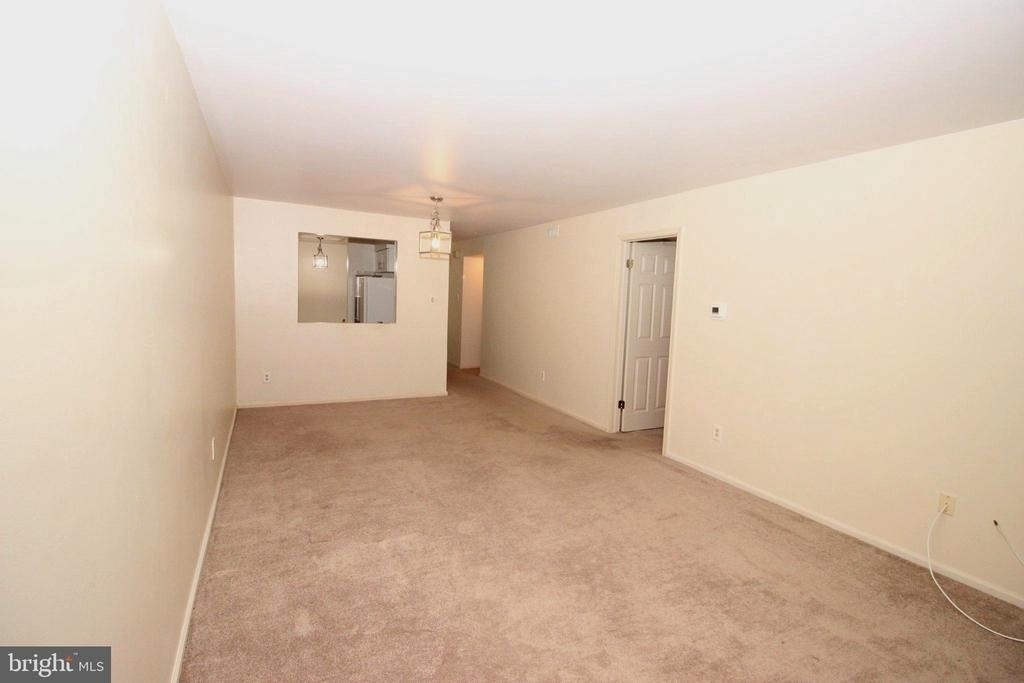 6012 Beacon Hill Drive - Photo 3