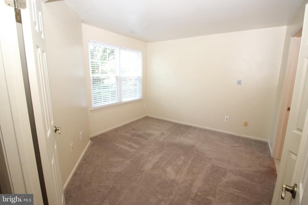 6012 Beacon Hill Drive - Photo 9