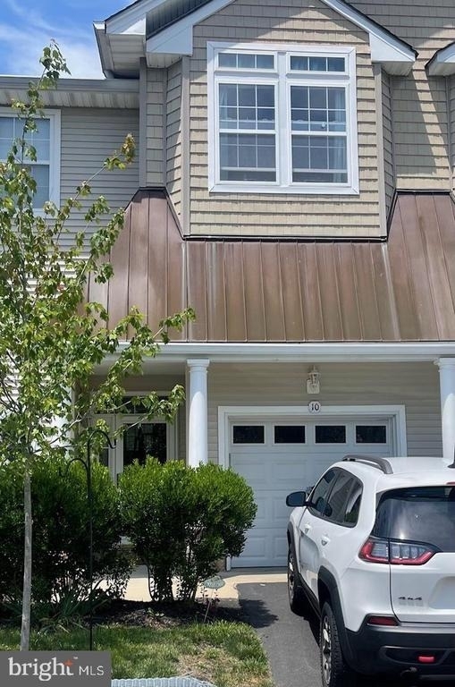 10 Windward Drive - Photo 0