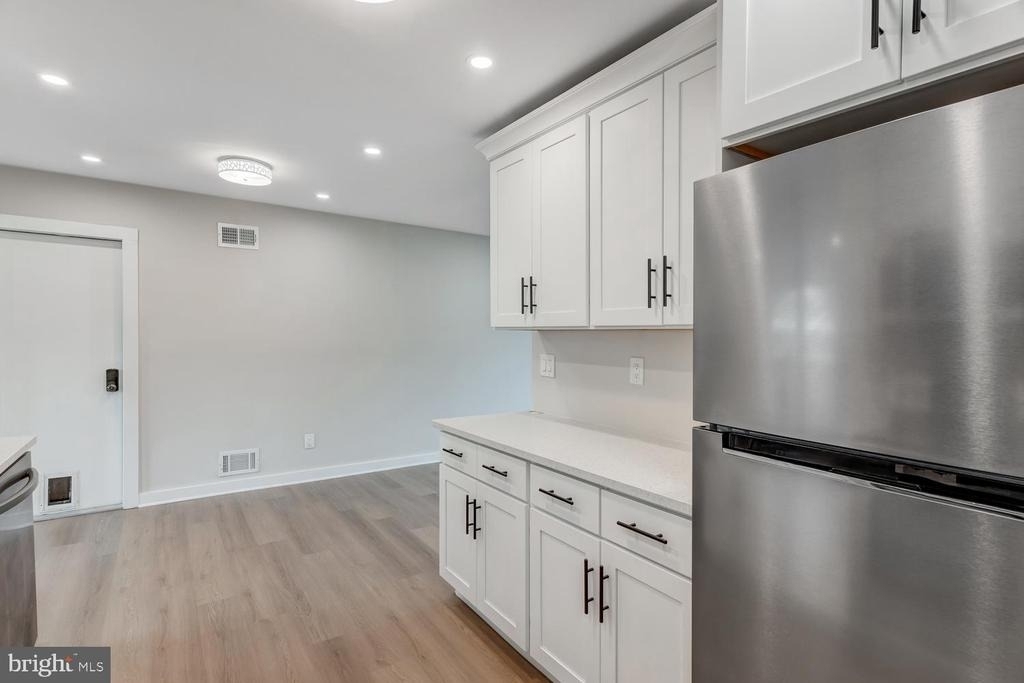 56 Georgetown Boulevard - Photo 17