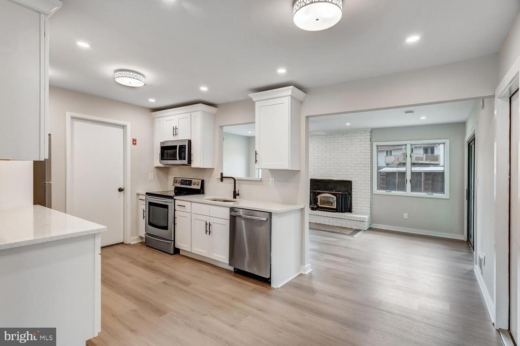 56 Georgetown Boulevard - Photo 11
