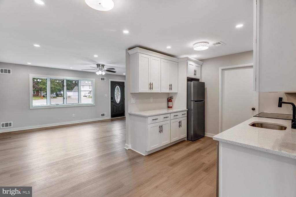 56 Georgetown Boulevard - Photo 12
