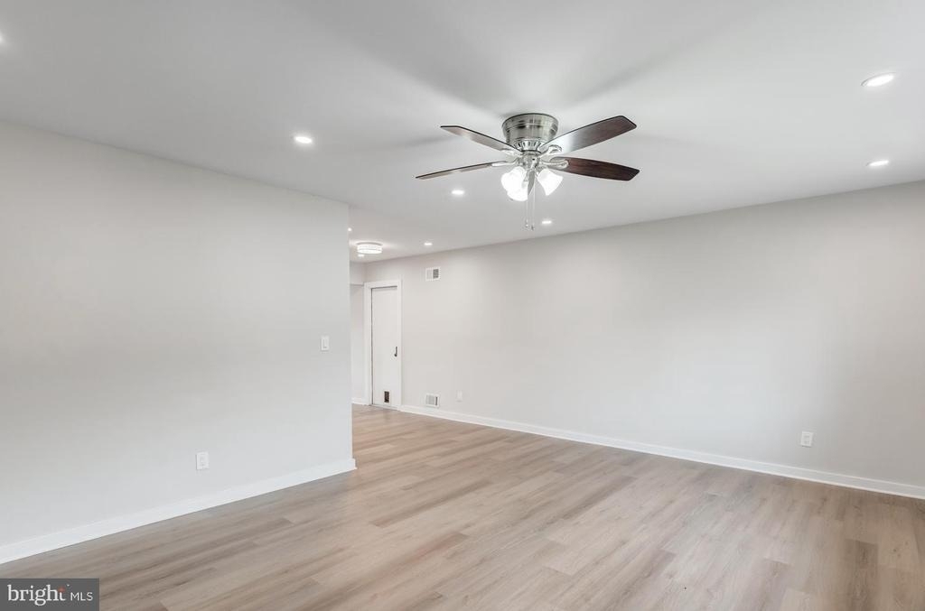 56 Georgetown Boulevard - Photo 7