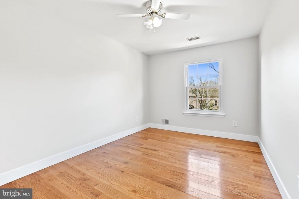 30 Trafalgar Court - Photo 37