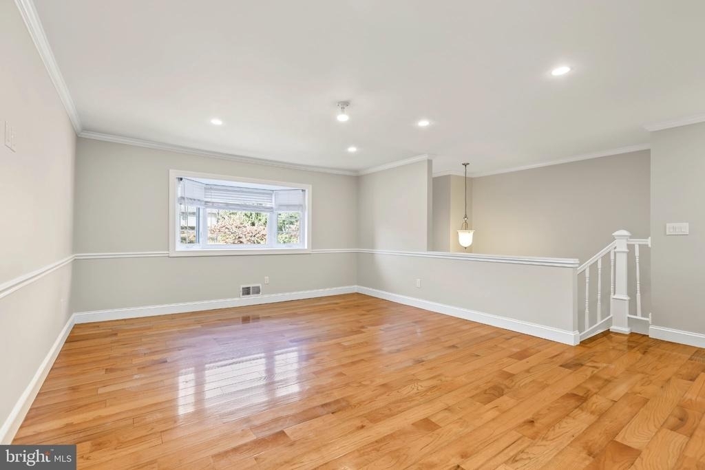 30 Trafalgar Court - Photo 8