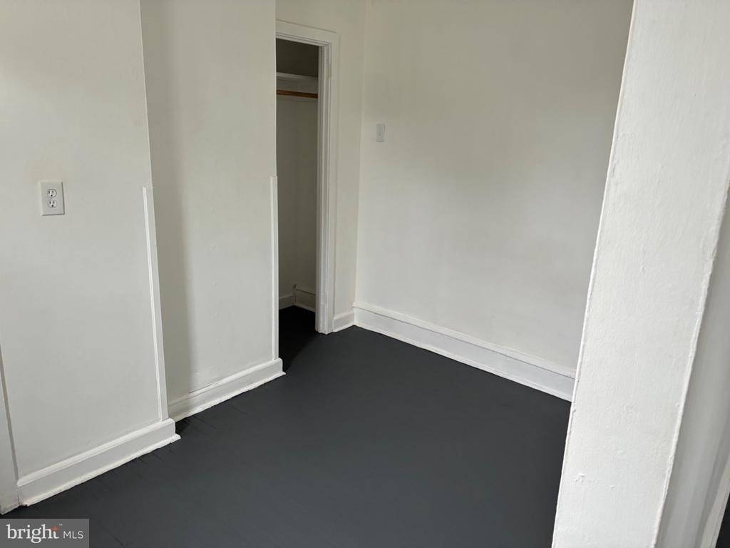 2503 46th Street - Photo 3