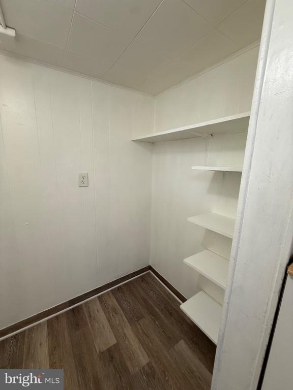 2503 46th Street - Photo 4