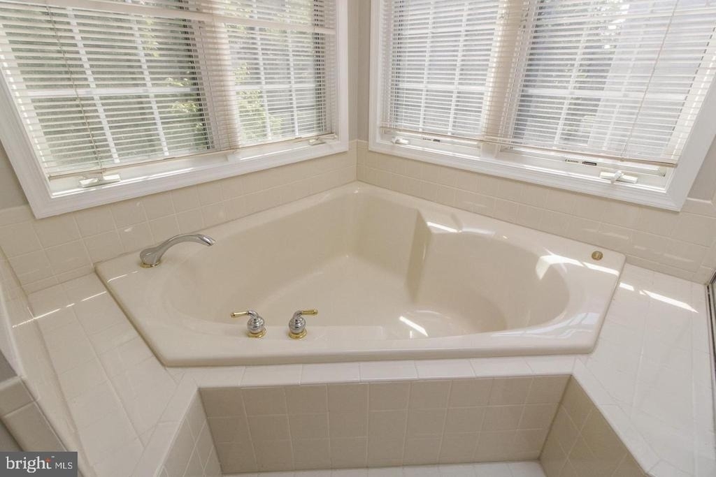 548 Winding Rose Drive - Photo 32