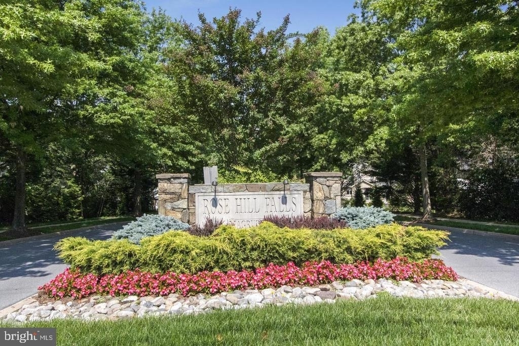 548 Winding Rose Drive - Photo 40