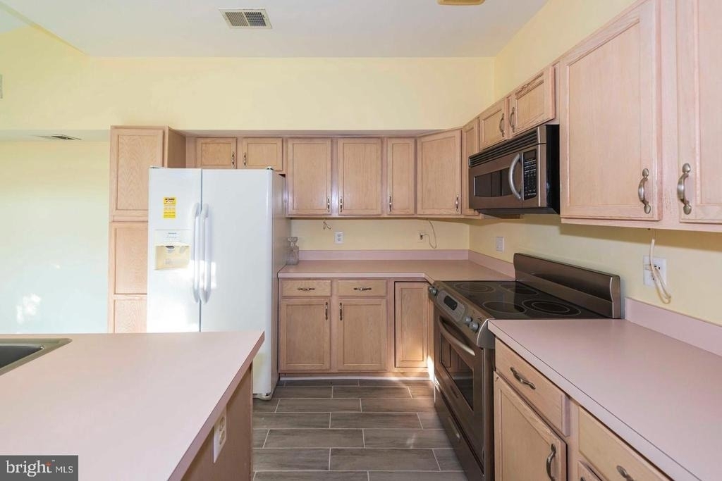 18076 Royal Bonnet Circle - Photo 8