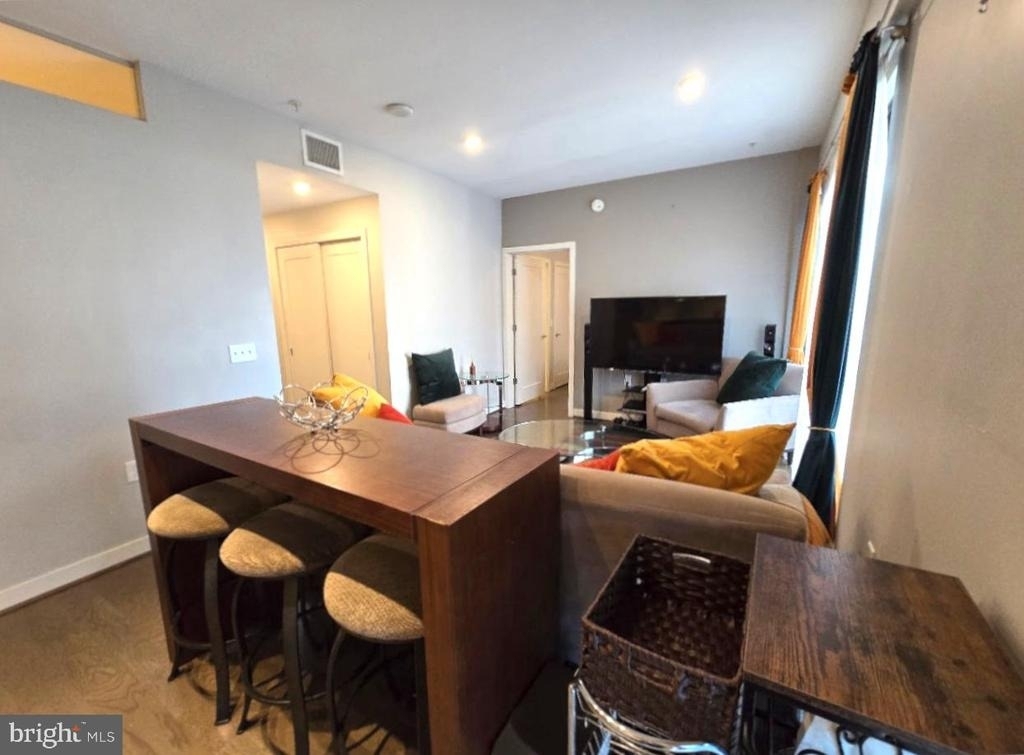 1320 Fenwick Lane - Photo 11