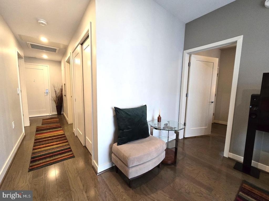 1320 Fenwick Lane - Photo 18