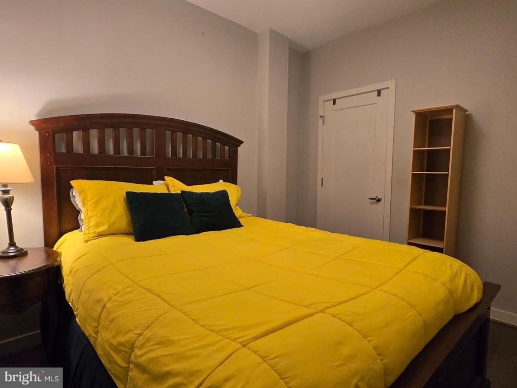 1320 Fenwick Lane - Photo 20