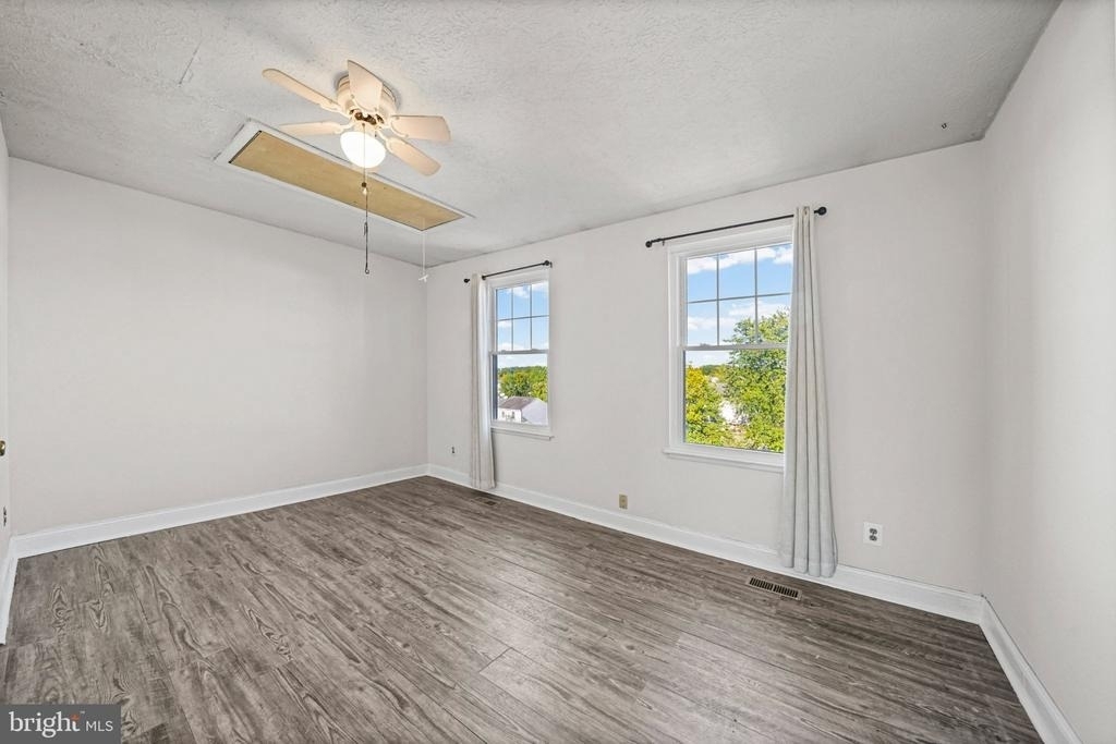 847 Clover Leaf Court - Photo 11