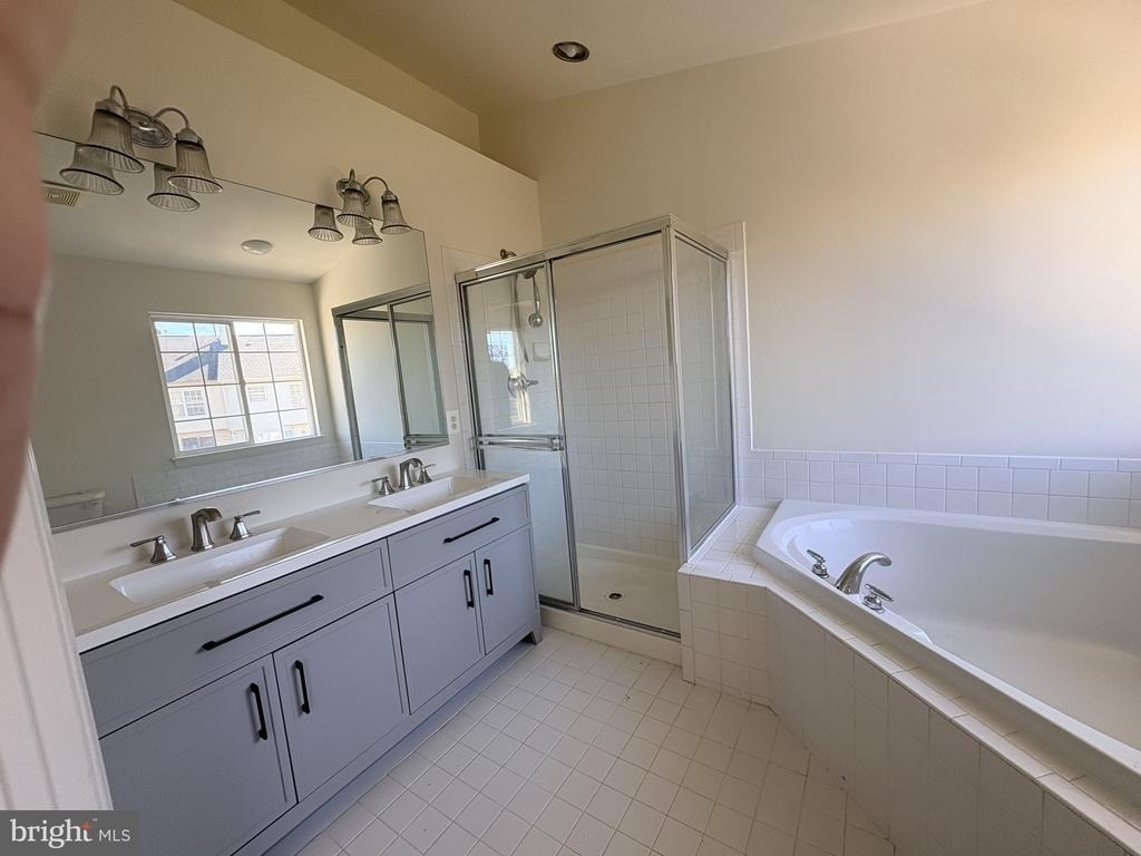 5809 Mercantile Drive W - Photo 11