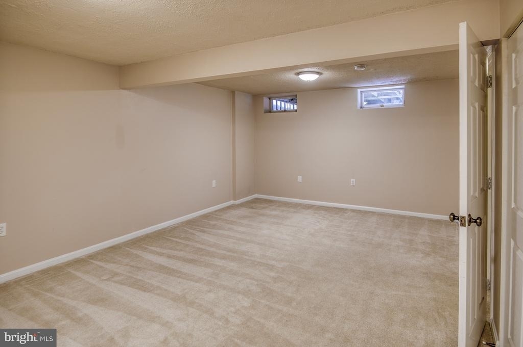 6449 Tarrington Court - Photo 21