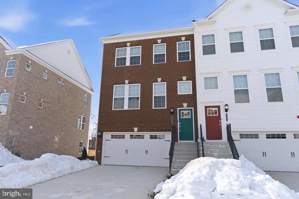 1722 Water Crossing Road - Photo 0