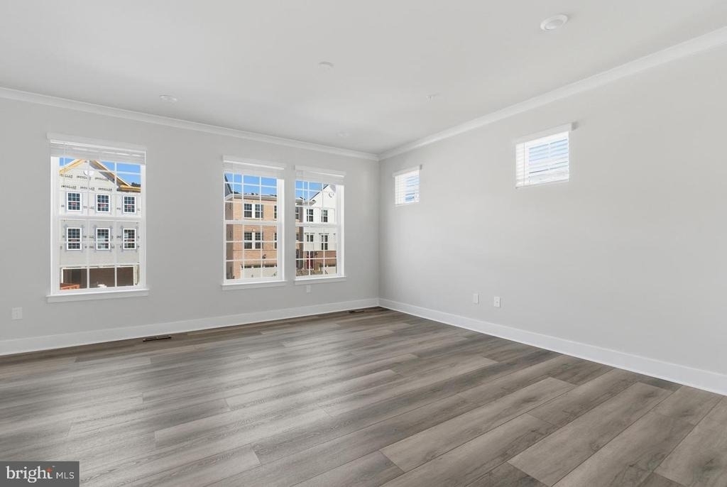 1722 Water Crossing Road - Photo 3