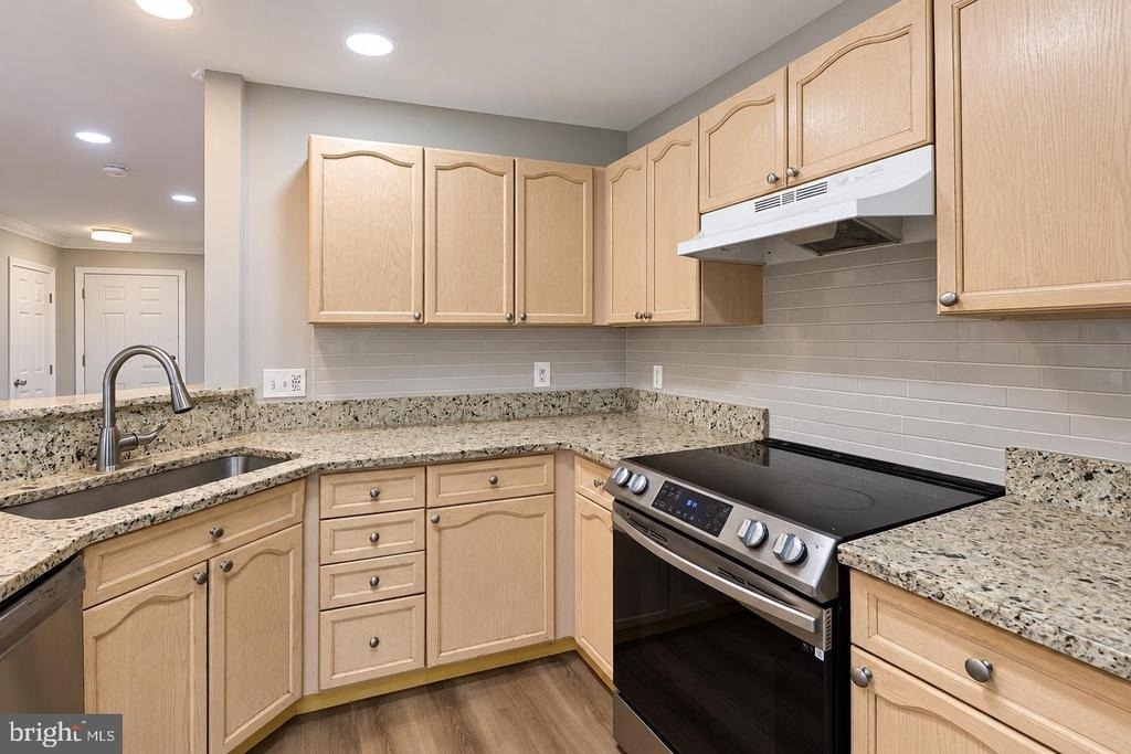 9614 Button Buck Circle - Photo 11
