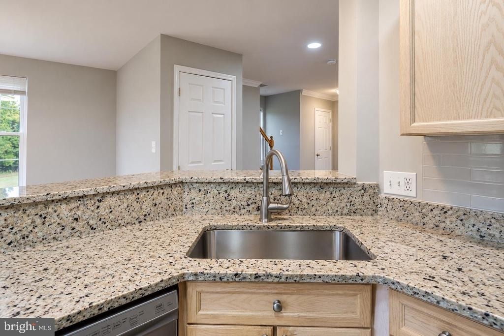 9614 Button Buck Circle - Photo 9