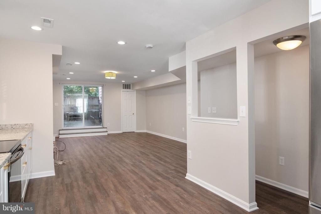 42 Pinkney Street - Photo 7