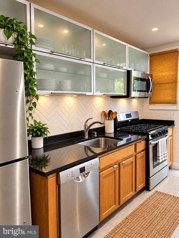 210 Orange Street Se - Photo 3