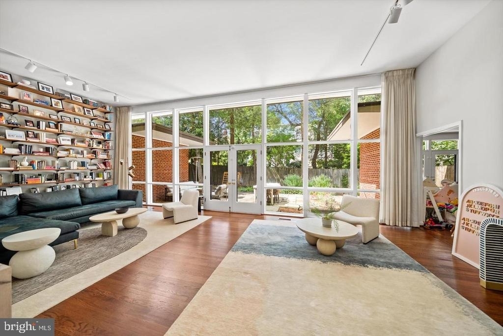 3721 Huntington Street Nw - Photo 4