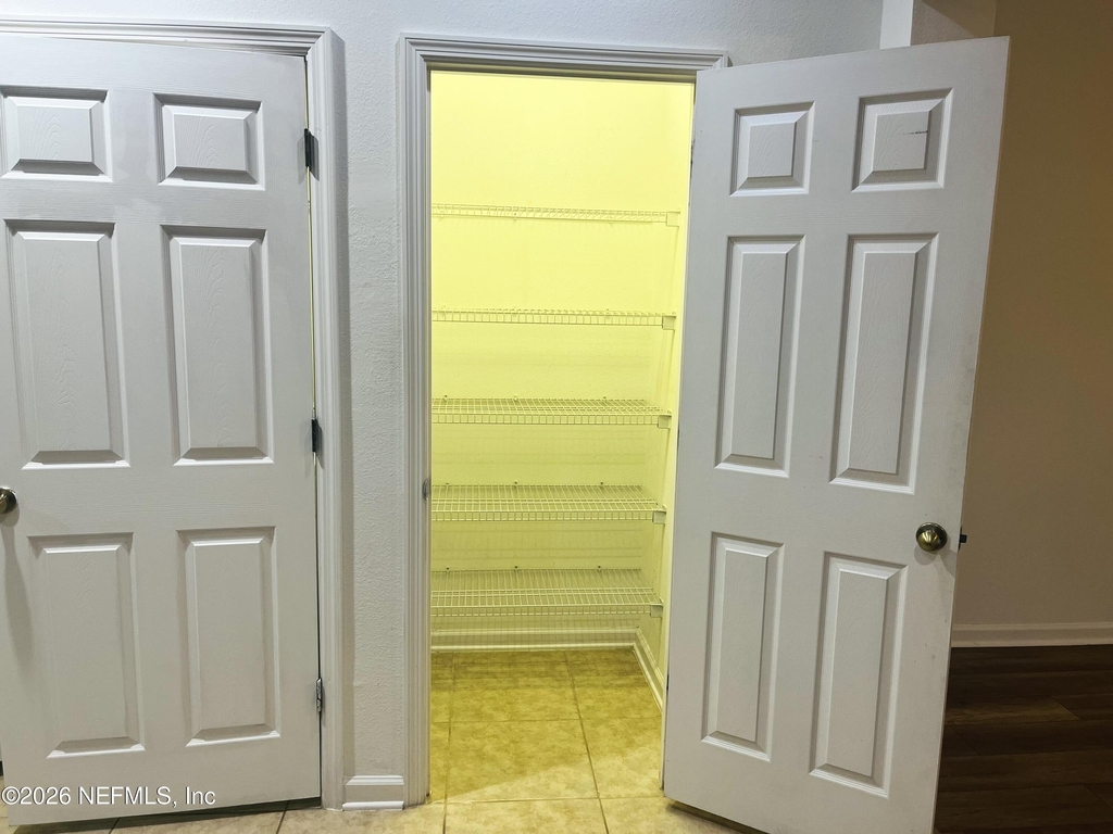6188 High Tide Boulevard - Photo 15