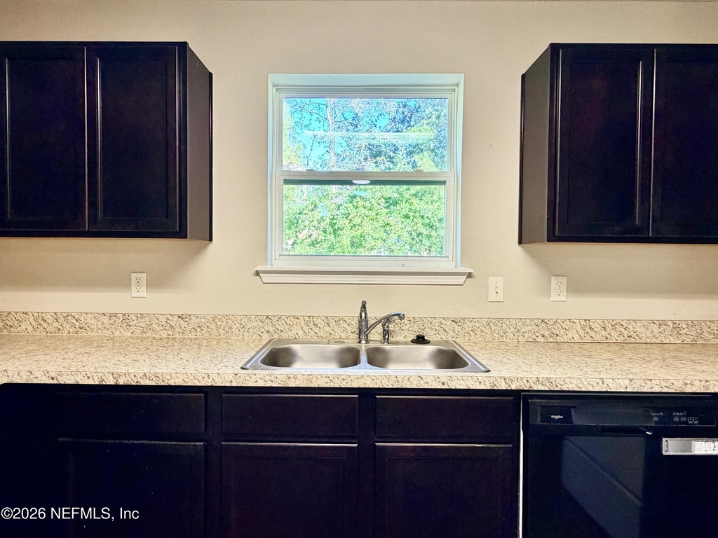 11987 Sands Pointe Court - Photo 6
