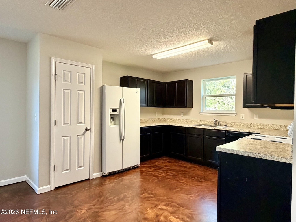 11987 Sands Pointe Court - Photo 5