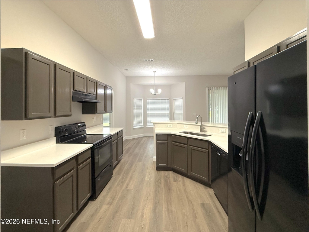557 Grand Parke Drive - Photo 6