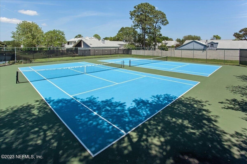 2748 Biarritz Court - Photo 14