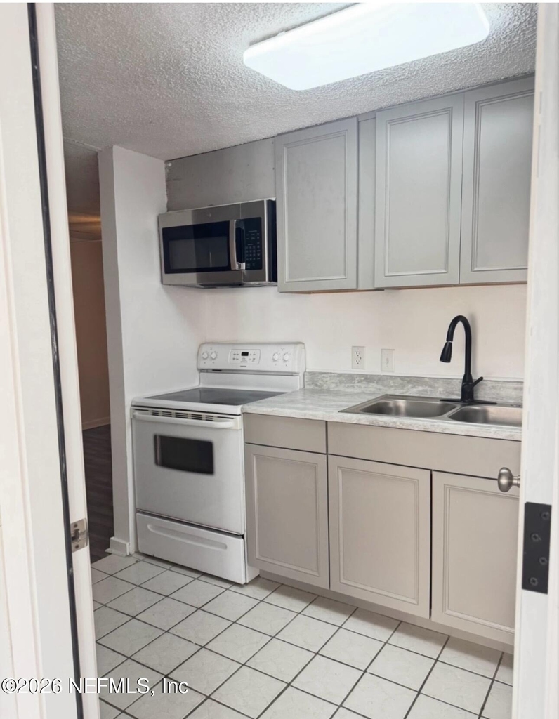 4337 Turner Avenue - Photo 5