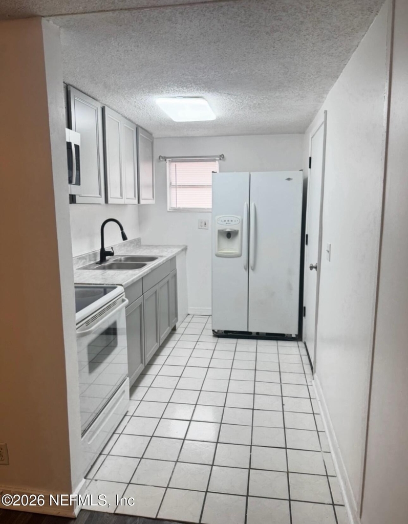 4337 Turner Avenue - Photo 6