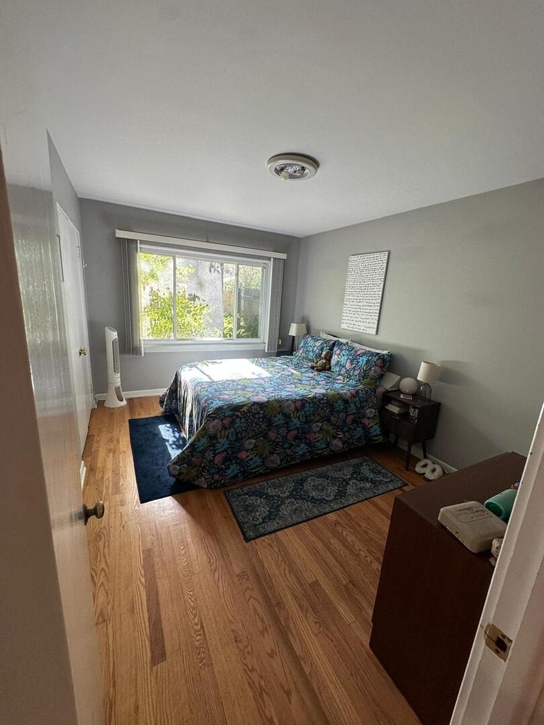 1350 Ferndale Avenue - Photo 4