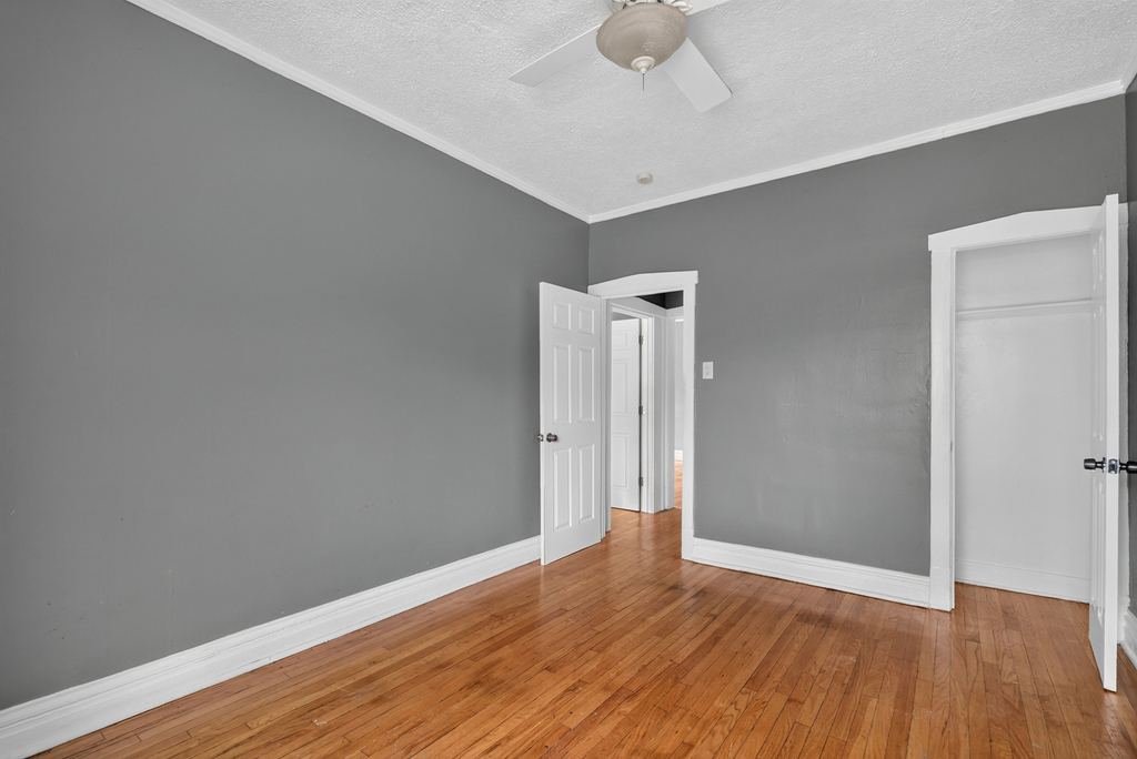 340 S Homan Street - Photo 18