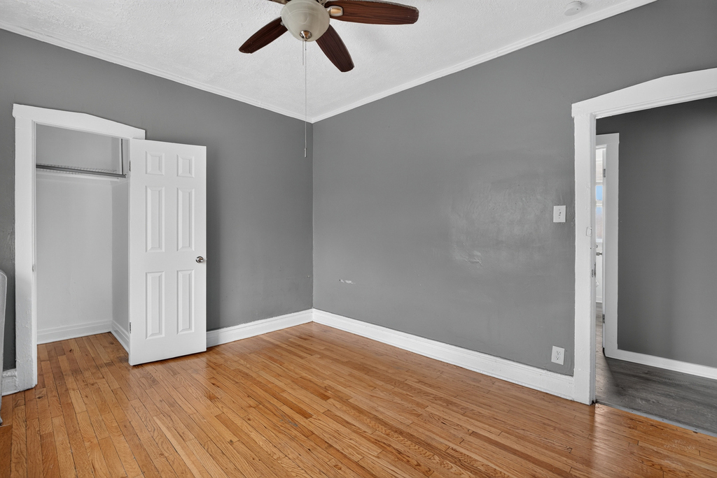 340 S Homan Street - Photo 13
