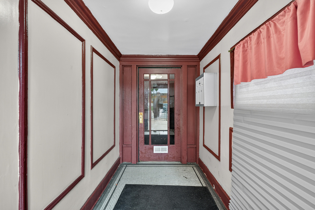 340 S Homan Street - Photo 20