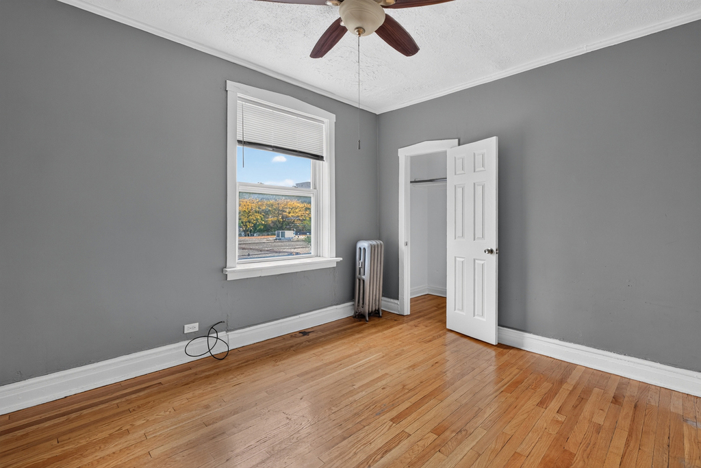 340 S Homan Street - Photo 12